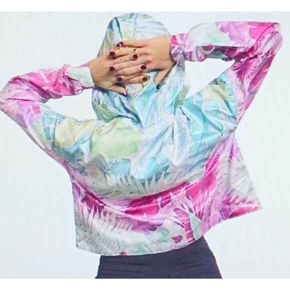 NEW Nike Windrunner Crop Hoodie Nylon Poly Jacket Tropical Floral Sz L - Picture 2 of 12